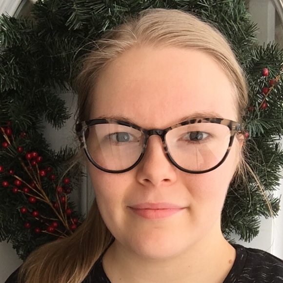 Meet your Posher, Ruth - Picture 1 of 1